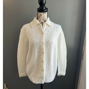 Vintage British Vogue white Patterned button up collared sweater / Cardigan